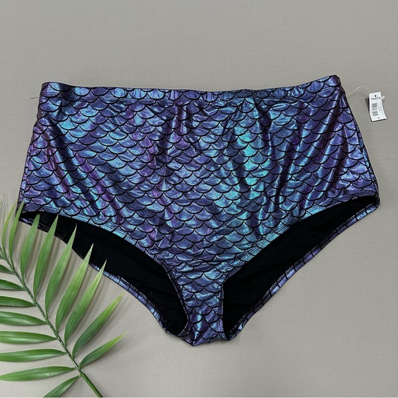 NWT! TORRID purple iridescent mermaid scale bikini swim bottoms, 3X. - Picture 3 of 8